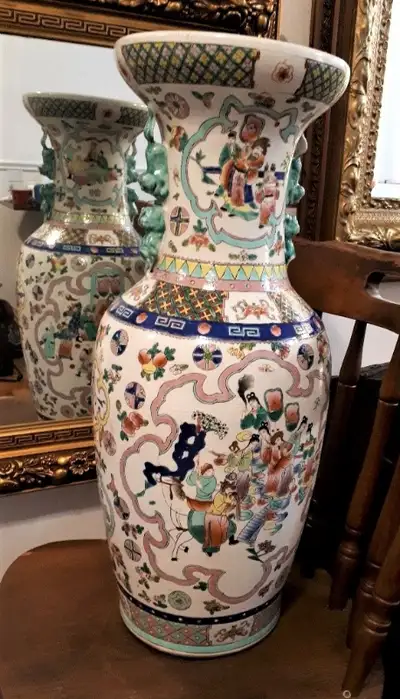 antique grand vase de chine porcelaine très détaillés, View more