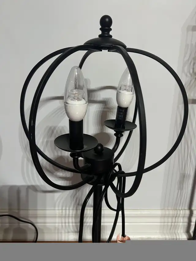 Nearly new elegant nice table lamps work perfectly fine $39 ea! in Indoor Lighting & Fans in Markham / York Region - Image 6