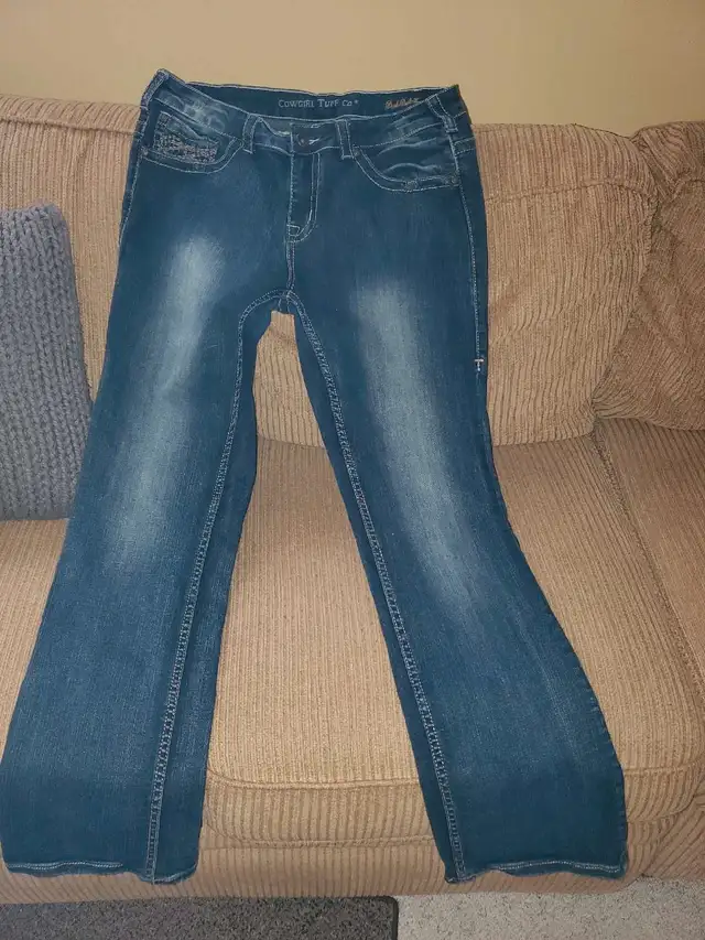 ladies cowgirl tough jeans size 34/33 in Women's - Bottoms in Kamloops - Image 3