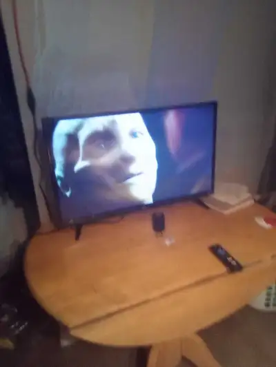 32" Roku smart tv, View more