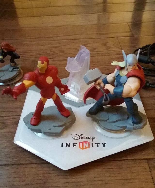 Disney Infinity 2.0 Marvel Super Heroes Starter Pack PS4 in Sony Playstation 4 in Markham / York Region - Image 2