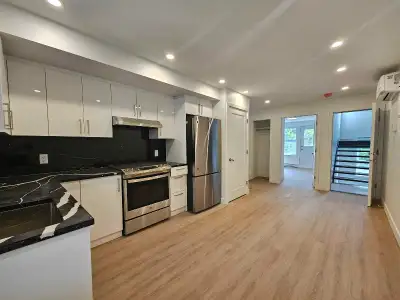 Brand New 5½ Ready to Move In!