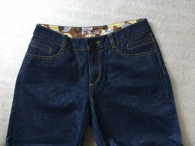 Le Paradisier Blue Jeans/Pants Women's Size 38 Med-Rise, Bootcut in Women's - Bottoms in Markham / York Region - Image 5