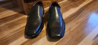 New Mens Brown Leather Shoes, size 12.