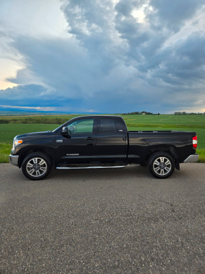 2014 Toyota Tundra SR