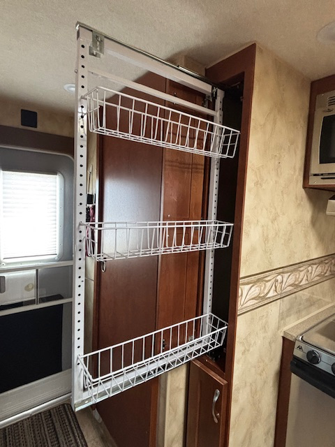2015 Northwood Arctic Fox 811 Truck Camper in Travel Trailers & Campers in Lloydminster - Image 17