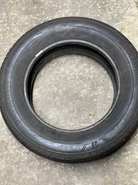 225/65R17: 1 Bridgestone All season tire (80% thread)