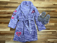 Size 7/8 Girls Housecoat & Small Slippers