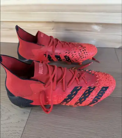 Adidas predator soccer shoes size 7.5 men, View more