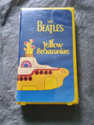 - Music video for the Yellow Submarine by the Beatles - 1968 animated musical fantasy - New,still wr...