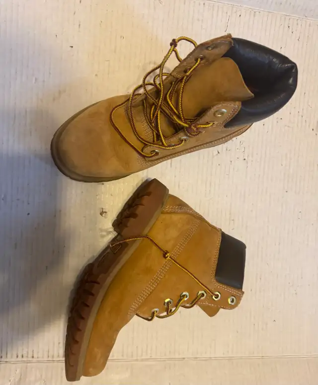 Timberland Boots in Men's Shoes in Mississauga / Peel Region - Image 3