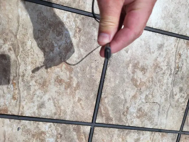 Cell charger & 3 foot cord in Cell Phone Accessories in Kingston - Image 4