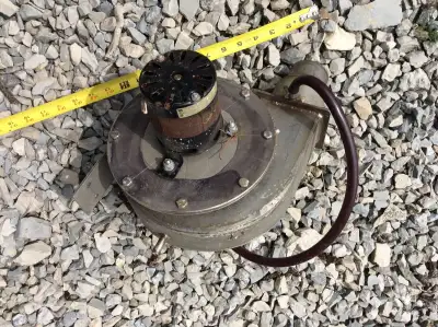 TREADMILL STAINLESS BLOWER FAN....BLOWER IDEAL REPLACEMENT OR USE FOR A FORGE...$50 ....SOUTH OF BRA...