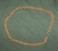 $20 Vintage triple link gold tone necklace