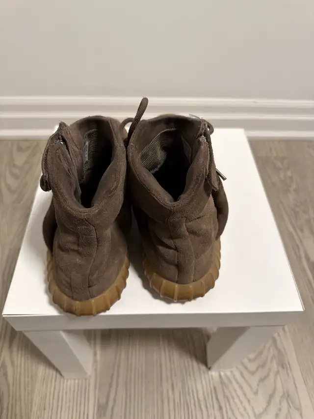 Adidas Yeezy boost 750 size 11 in Men's Shoes in Markham / York Region - Image 4