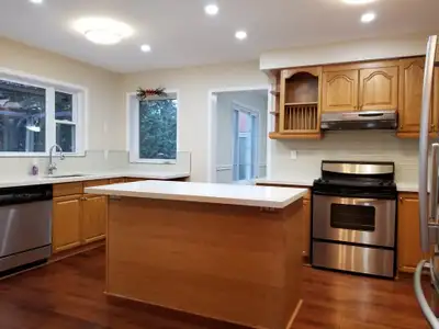 Bright and spacious room on upper level (not basement). 2 washrooms shared. Room can be FURNISHED if...