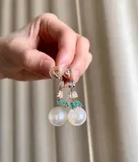 Gem with big pearl drop earrings