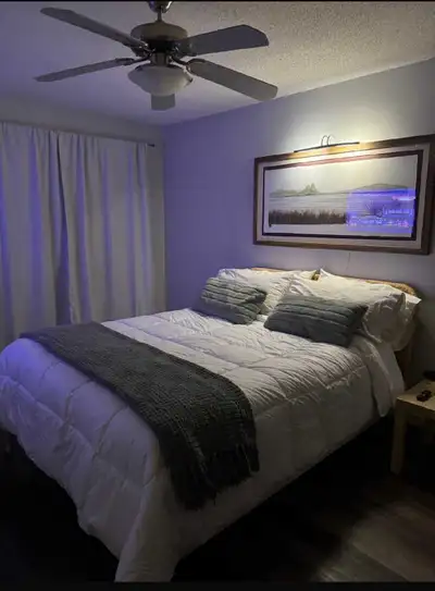3 bedroom 2.5 bath in Evergreen SW for Rent. Finished basement, AC, big yard, attached single garage...