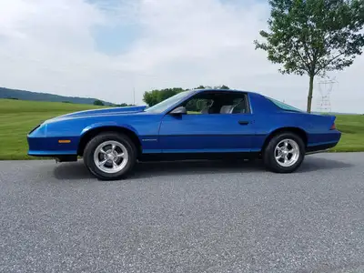 Wanted 1984 Camaro ( ONLY 1984 ) I would prefer a sport coupe. Must be automatic, hard top ( NO T-TO...