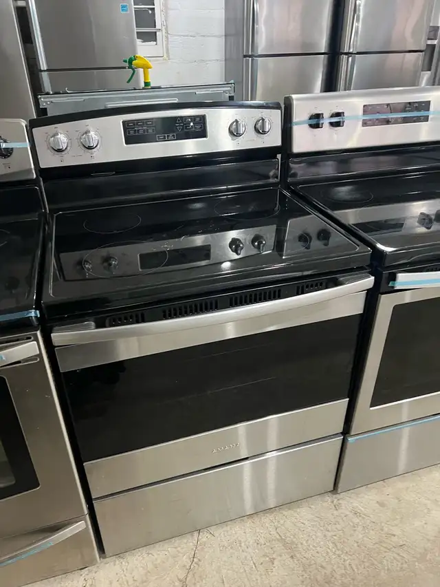 Frigidaire 30 w electric stove range oven can deliver  in Stoves, Ovens & Ranges in Mississauga / Peel Region - Image 2