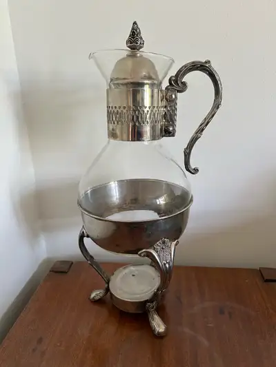 Superbe pièce complète, parfaite pour vin chaud, sangria ou simple déco rétro chic. • Support chauff...