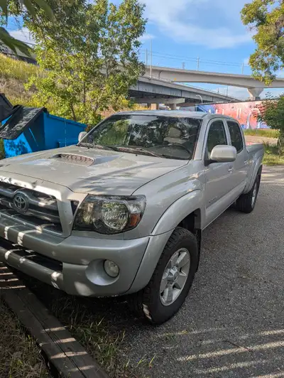 2010 Toyota Tacoma double cab in great condition 250500km AC Backup camera TRD sport package Power w...