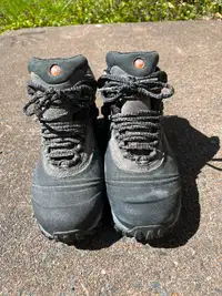 Ladies Sz 8 Merrell Hiking Boots