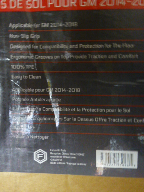 Floor Liner 2014-2018 sierra/silverado in Other Parts & Accessories in Owen Sound - Image 3