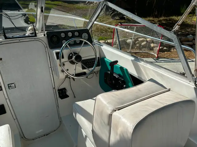 1996 Campion explorer 188 in Powerboats & Motorboats in Campbell River - Image 10