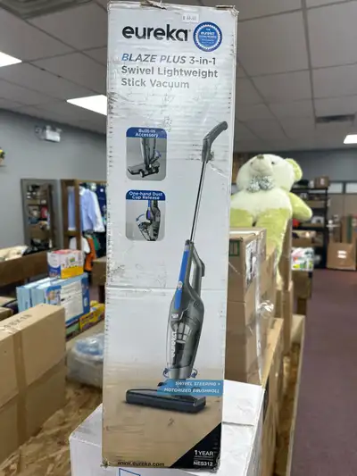 FLIPZY Liquidation Store 97 King St E, Oshawa The Eureka Blaze Plus 3-in-1 Swivel Lightweight Stick...