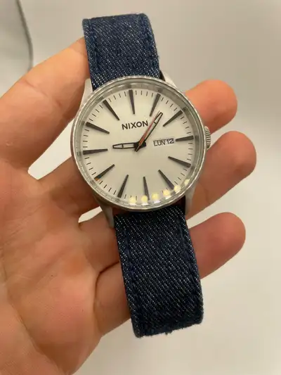 Nixon The Sentry Watch White Dial 42mm NEVER BE LATE NEW BATTERY, View more