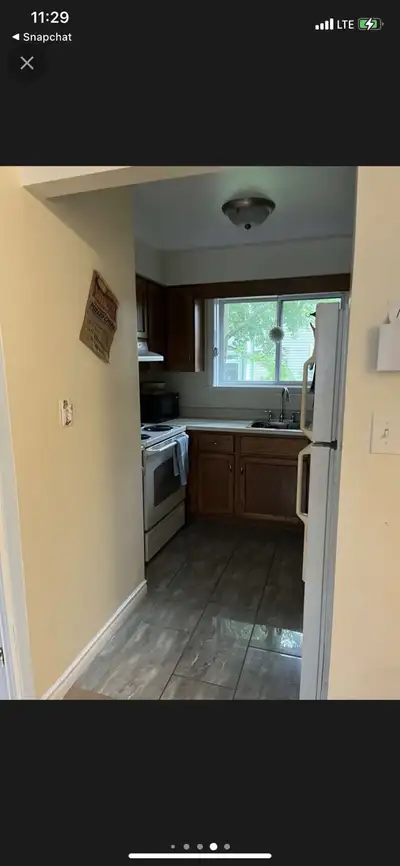 LEASE TAKEOVER – 3 Bedroom Apartment 6458 Liverpool Street Available ASAP / February 1st $2,425/mont...