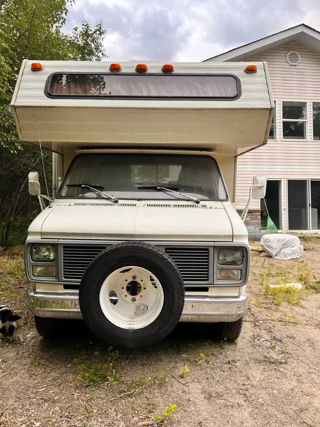 Cute Vintage GMC motorhome- NEW ENGINE in RVs & Motorhomes in Kamloops - Image 3