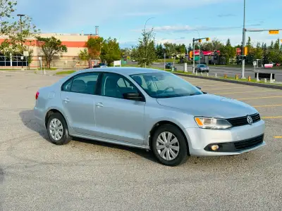 Reliable and affordable **Volkswagen Jetta** with **195,000KM**. Great daily driver, student car, or...