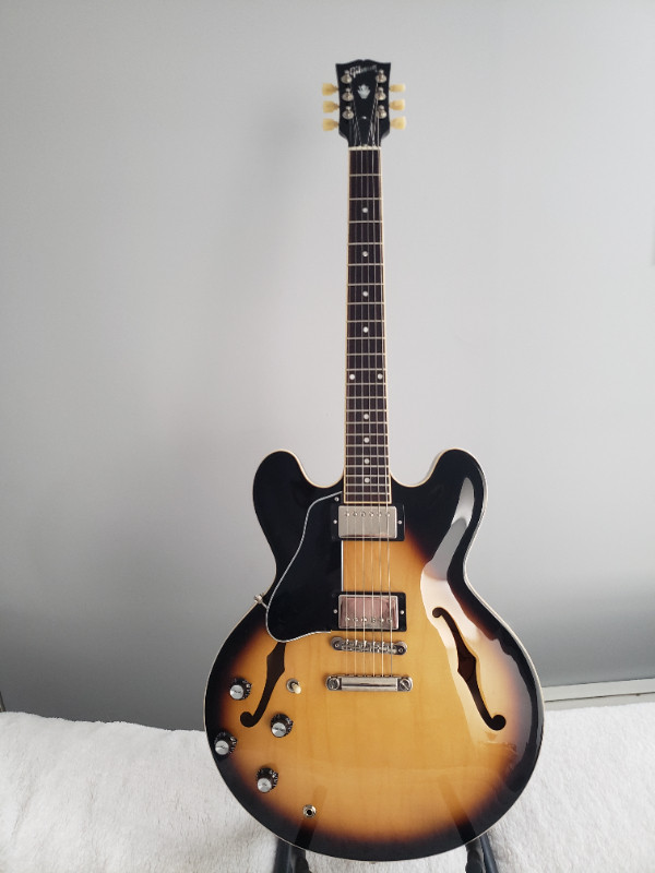 Gibson ES335 left Handed in Guitars in Cape Breton