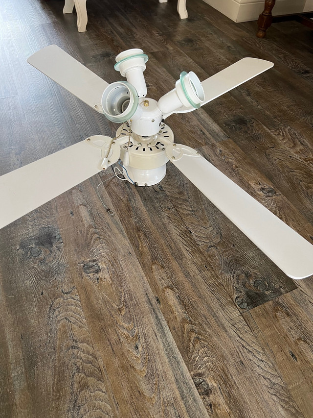  ceiling fan 42” -4 blade used fan. no damage  in Heating, Cooling & Air in Calgary - Image 2