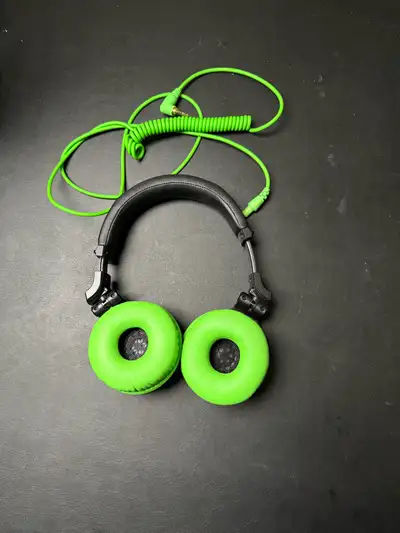 Pioneer Dj HDJ Cue 1BT Headphones - Mint condition, View more