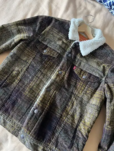 Levi’s Sherpa jacket size M men’s, View more