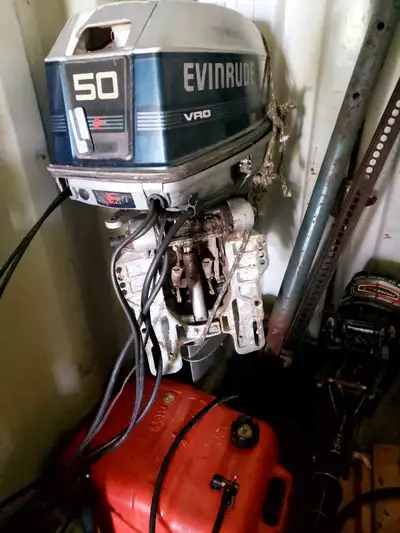 This is a used Evinrude 50 outboard motor, ready to get your boat back on the water. Here are some k...