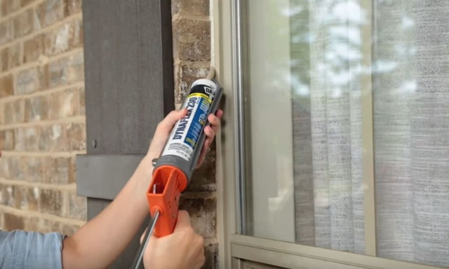 Window Silicone Caulking  Commercial Full House in Windows, Doors & Trim in City of Toronto - Image 2