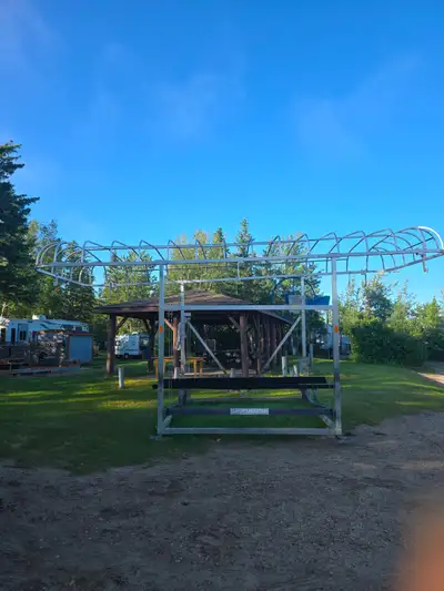 SHOREMASTER BOAT LIFT 4000LBS FULL CANOPY BIRD NET NEW BUNKS CUSTOM 4 CYCLE MOTOR SET UP FOR RAISING...