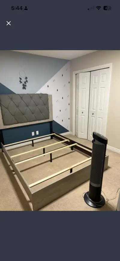 Private bedroom with private washroom available in a home in Evanston NW. Available June 1 Rent: $90...
