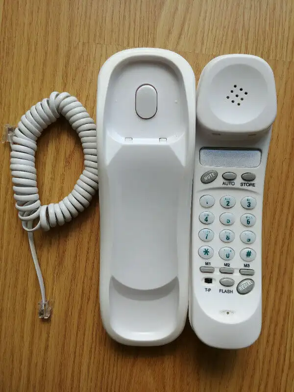 Basic Landline Telephones in General Electronics in Brantford - Image 3