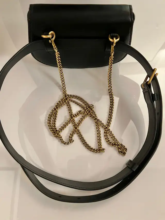 Coach saddle bag - belt or crossbody in Women's - Bags & Wallets in City of Toronto - Image 4