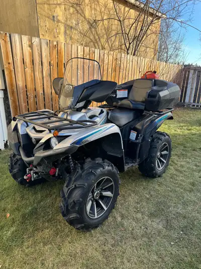 Original owner Just over 300 kms Includes: windshield, backseat, foot pegs, small Jerry can Located...