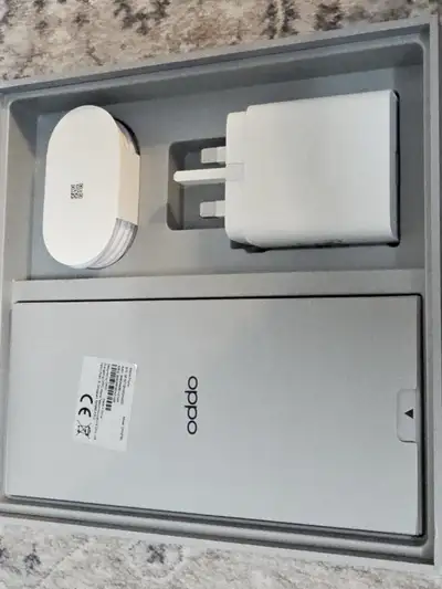 Silver Oppo Find N6 Global 16/512GB, View more