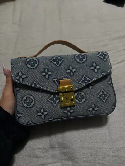 saccoche louis vuitton denim, View more