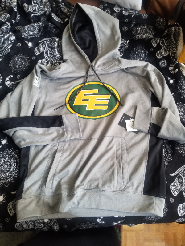 Edmonton Elks CFL Express Twill Logo Hoodie - EE Logo in Multi-item in Mississauga / Peel Region - Image 4