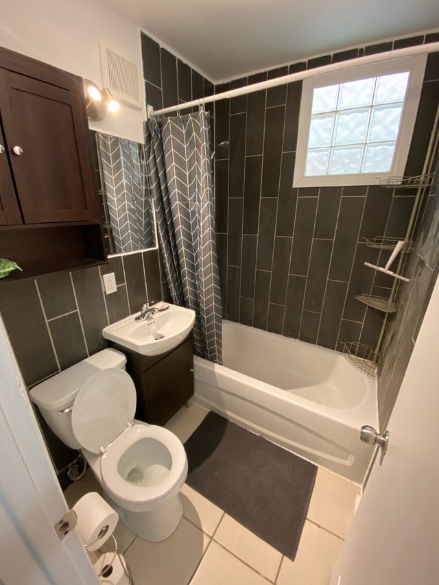 1020 Av. Guybourg — photo 2