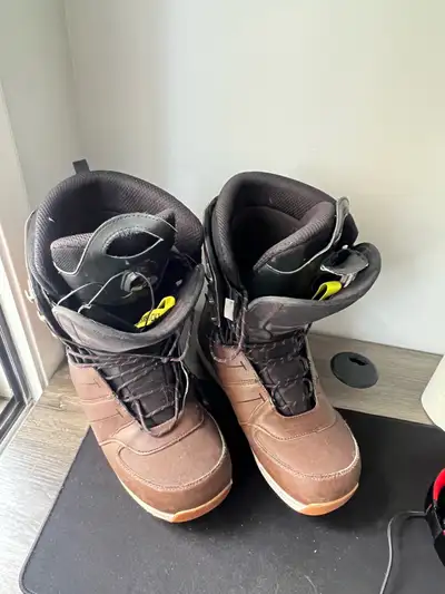 salomon snowboard boots(US12, UK11, 300cm) price negotiable, View more
